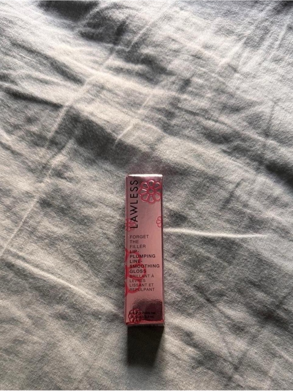 LAWLESS Lip Plumping Gloss - Daisy Girl
